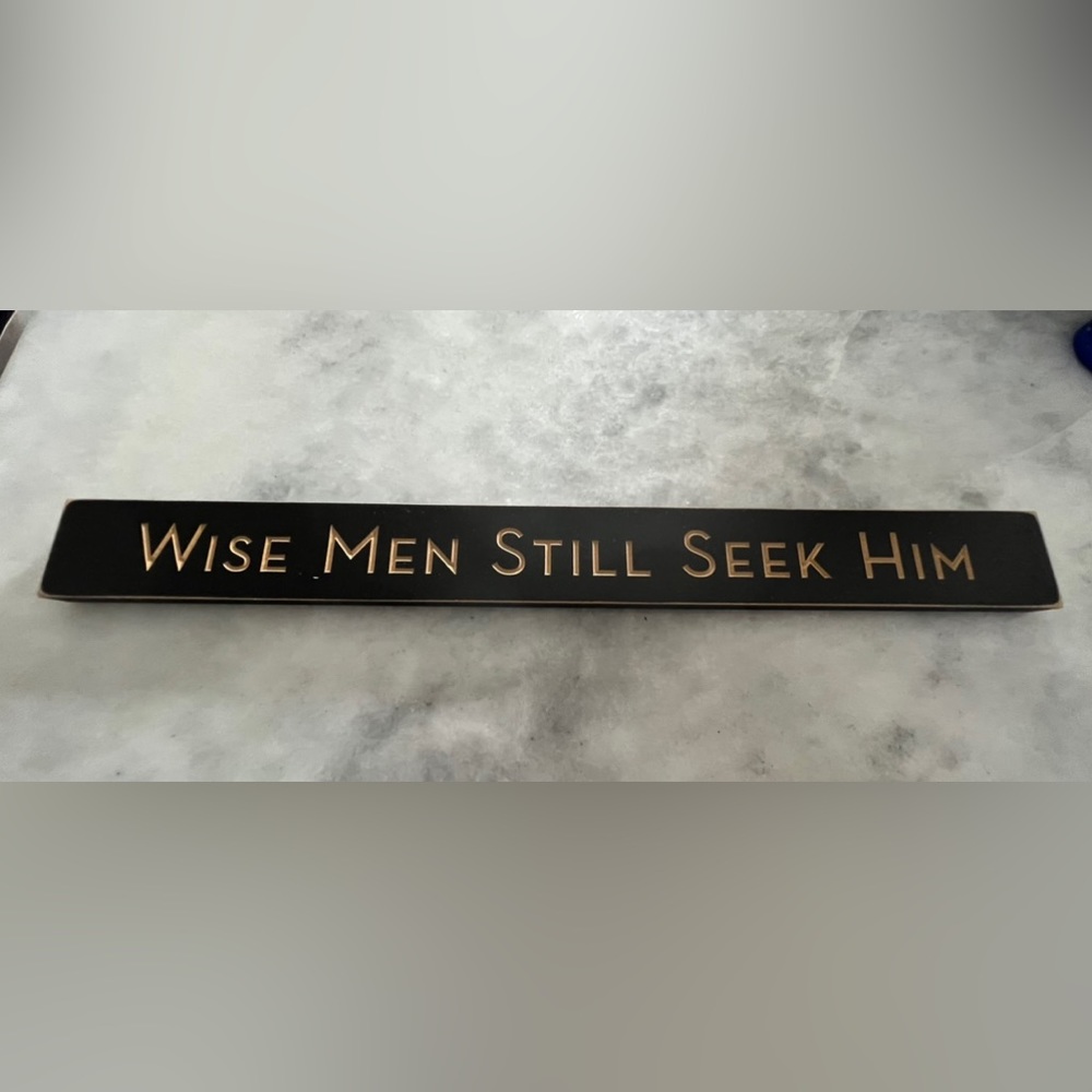 Christmas sign
23.5 x 2.25 x 0.75